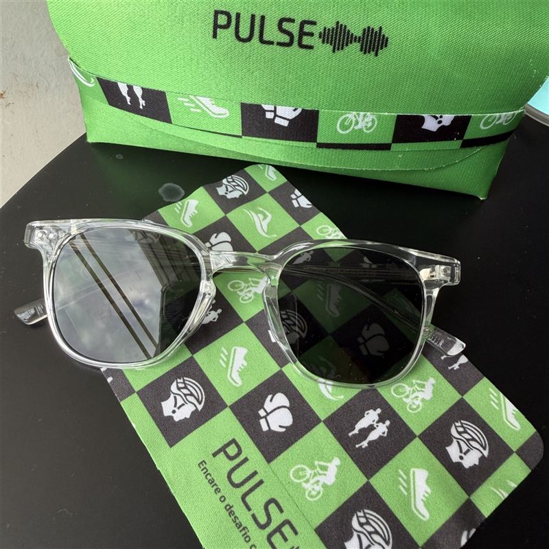 Óculos Pulse de armação cristal
